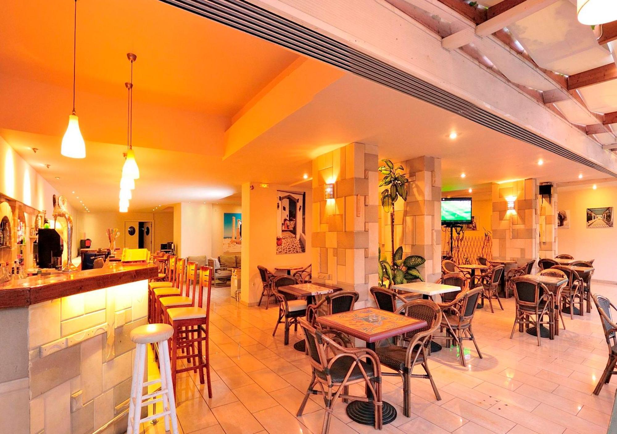 Carina Hotel Rhodes City Екстериор снимка