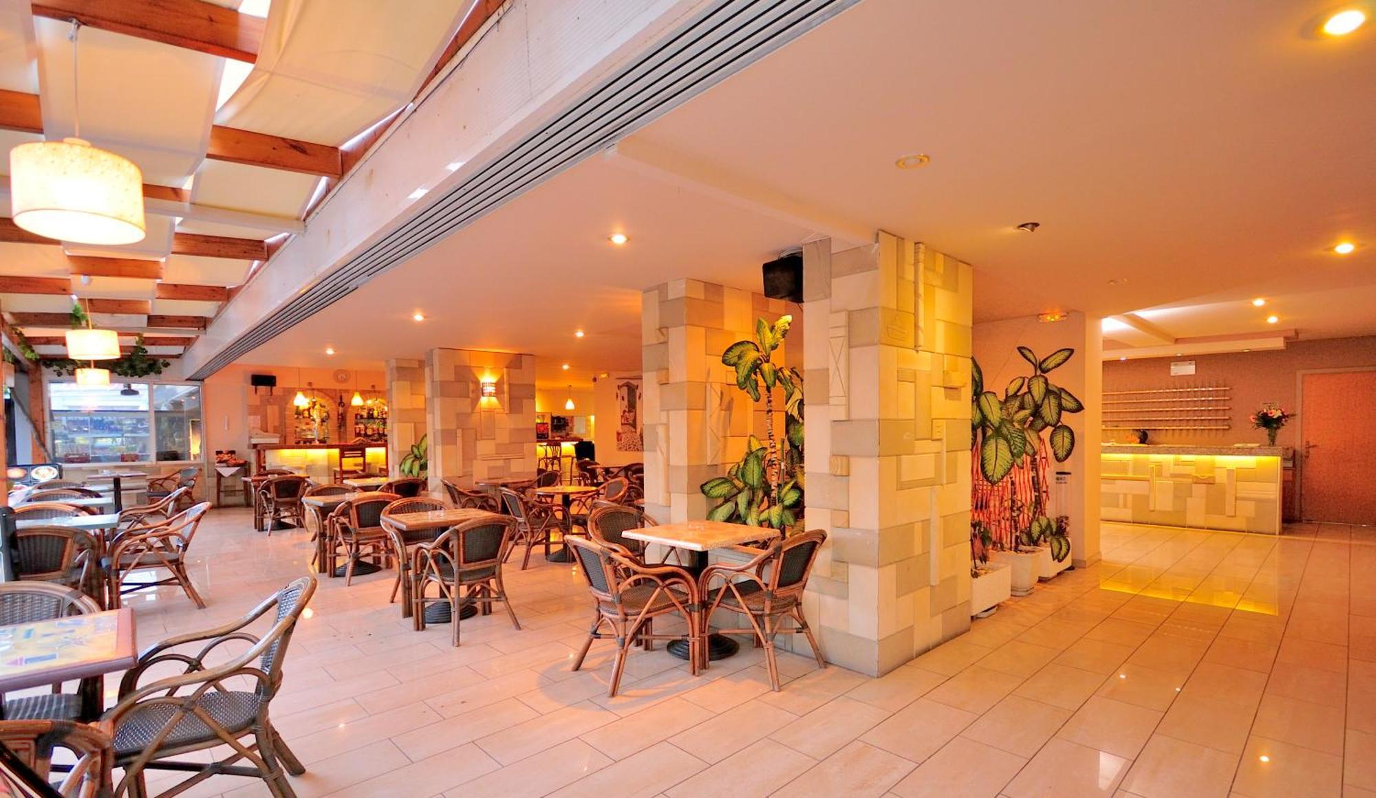 Carina Hotel Rhodes City Екстериор снимка